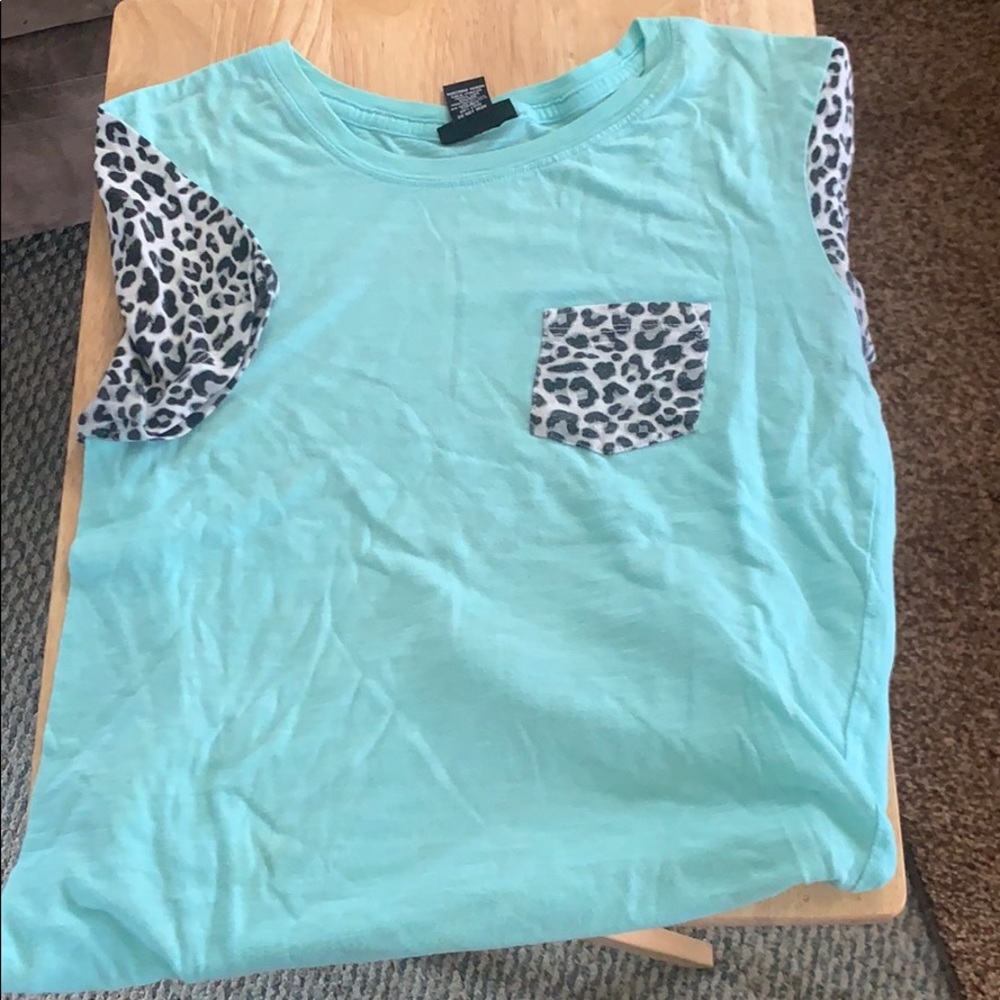 Rue 21 cheetah print tee